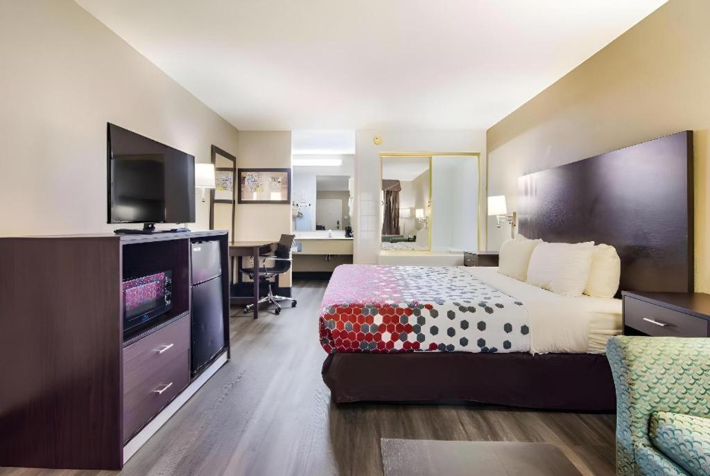 Econo Lodge South Garner Bagian luar foto